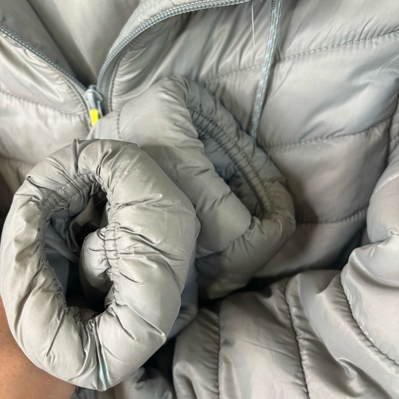 Eddie Bauer Women's Puffer Medium Gray Jacket Coat Hooded Full-Zip Pockets Long - Picture 9 of 11